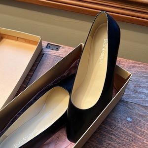 Black Enzo Angiolini flats